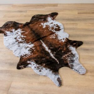 Cowhide Area Rug In Brown And Ivory (4)