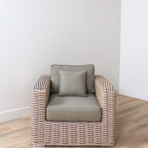 Santa Rosa Outdoor Wicker Lounge Chair