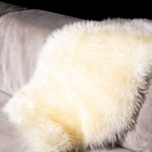 Off White Sheepskin Chair Cover (4)