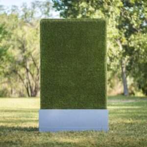 Large Grass Wall 6.5×4 –