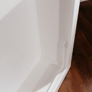 White Shadow Frame Bar E183
